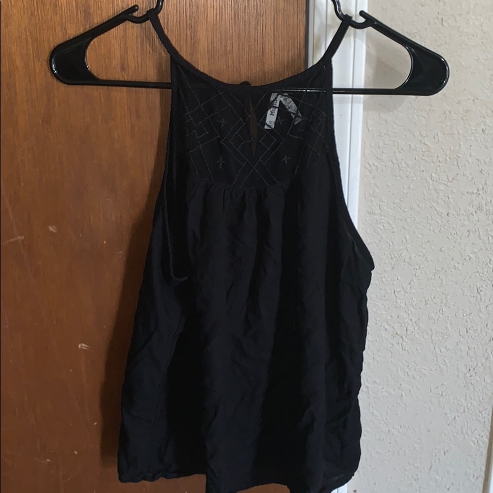 Black tank top medium